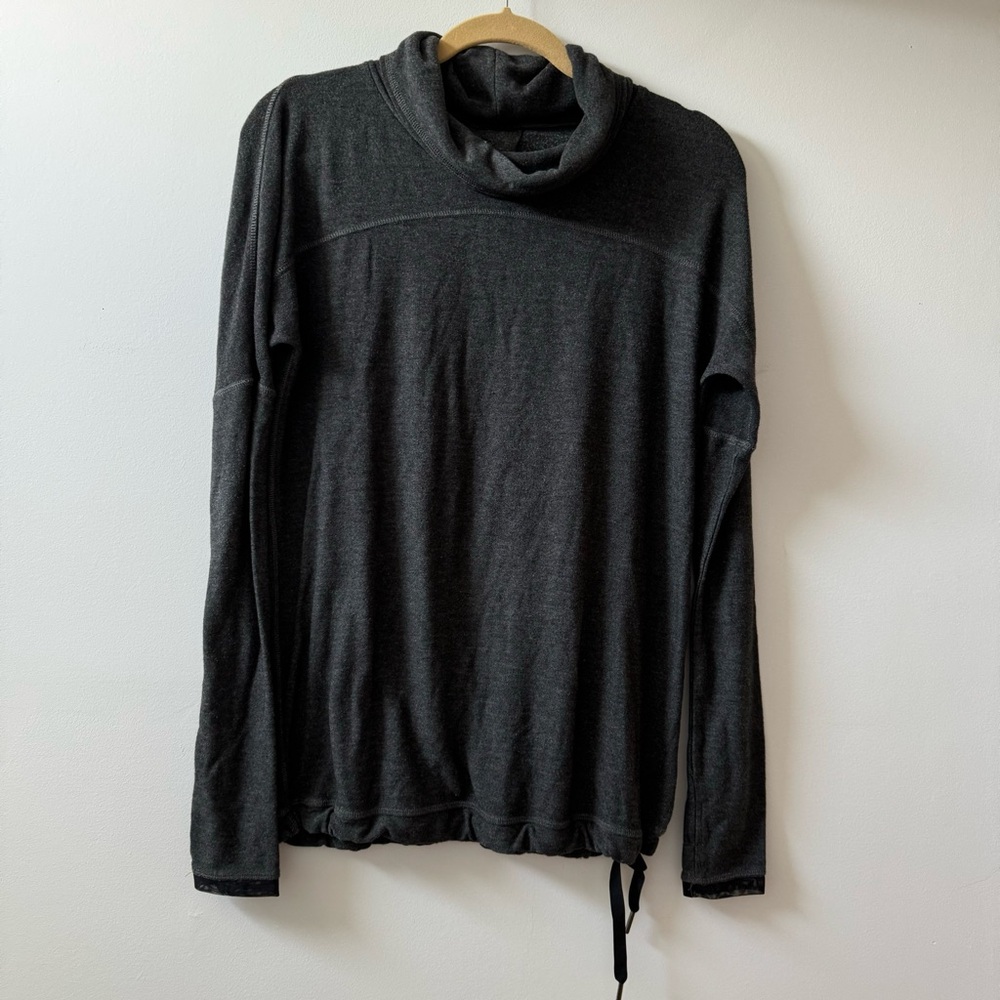 Alala gray sweatshirt